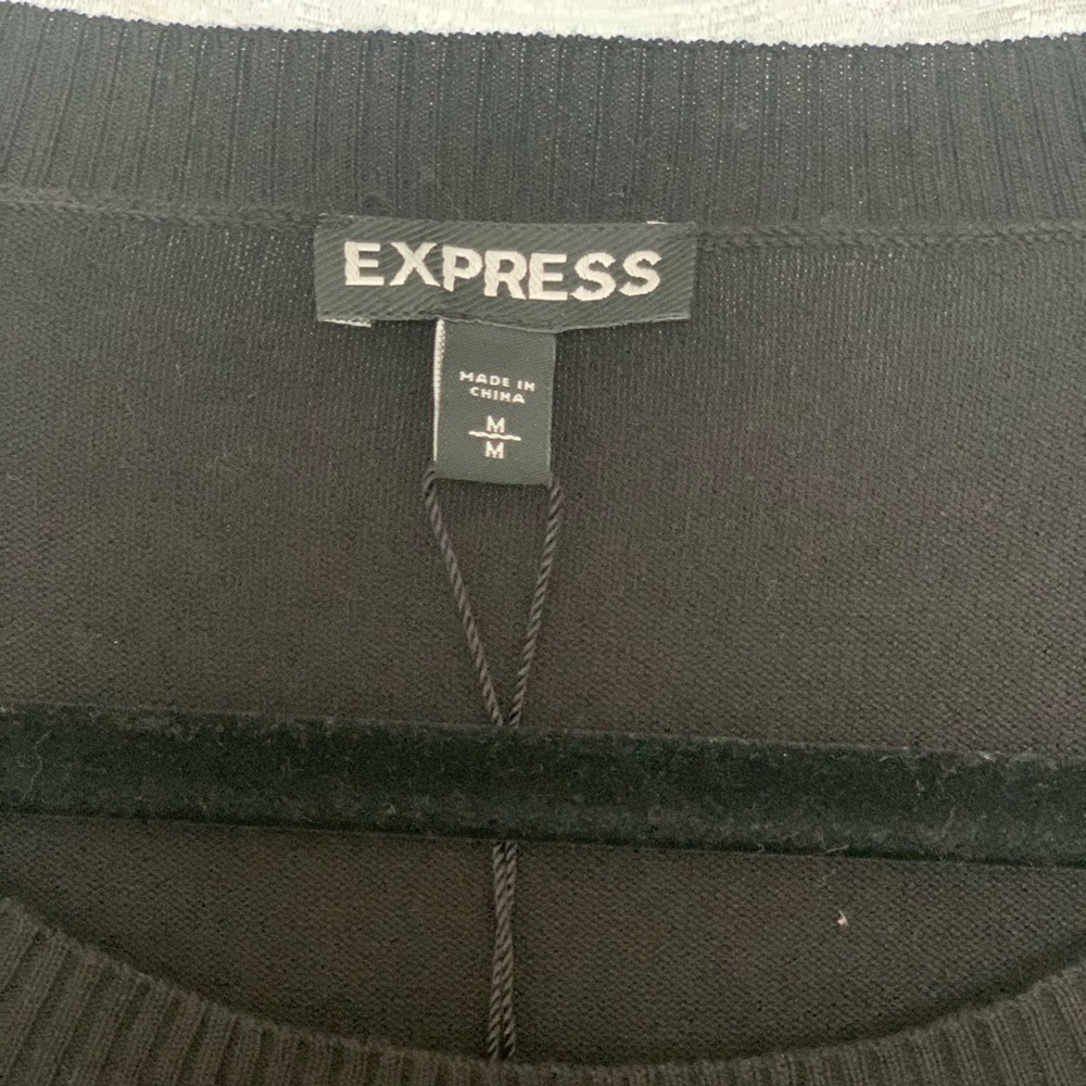 Express Sweater - Picture 2 of 3